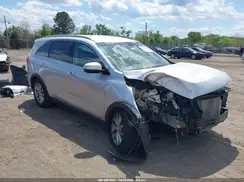 5XYPGDA36HG246910 2017 KIA SORENTO