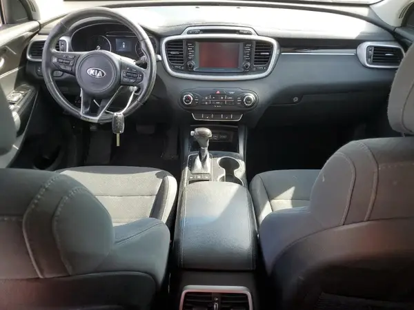 5XYPGDA36HG271578 2017 KIA SORENTO - Image 8