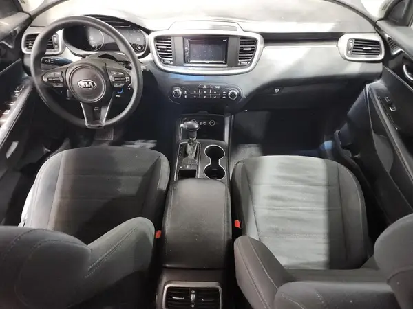 5XYPGDA36HG292401 2017 KIA SORENTO - Image 8