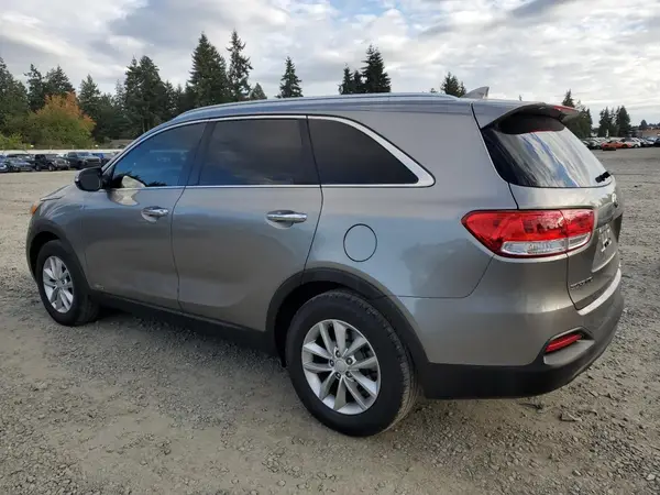 5XYPGDA36HG293130 2017 KIA SORENTO - Image 2