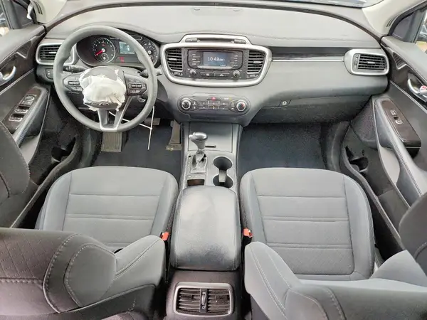 5XYPGDA36HG297808 2017 KIA SORENTO - Image 8