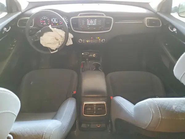 5XYPGDA36HG300822 2017 KIA SORENTO - Image 8
