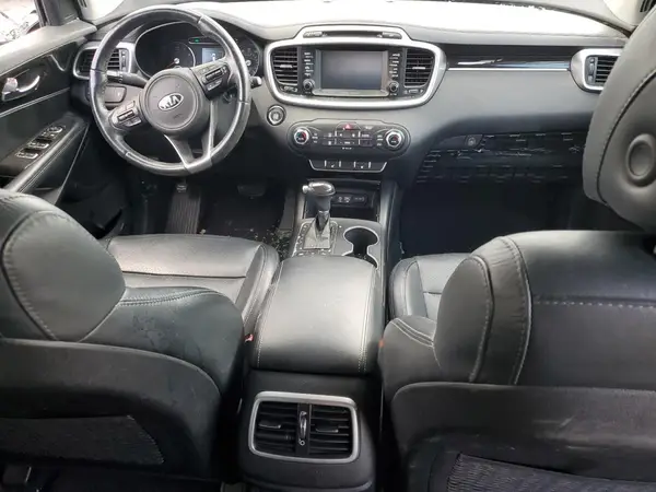 5XYPGDA36HG325834 2017 KIA SORENTO - Image 8
