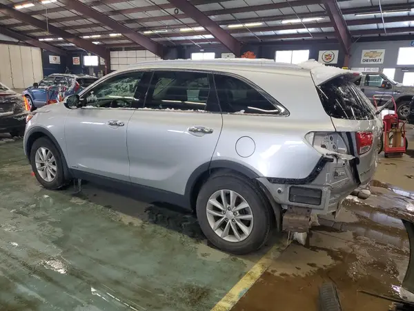 5XYPGDA36HG330497 2017 KIA SORENTO - Image 2