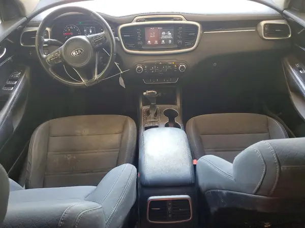 5XYPGDA36JG340274 2018 KIA SORENTO - Image 8