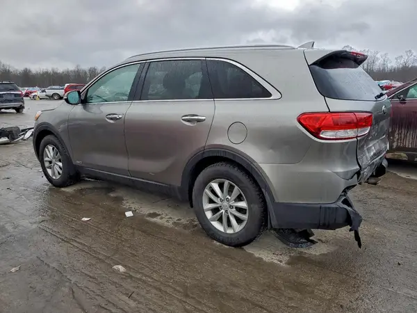 5XYPGDA36JG341442 2018 KIA SORENTO - Image 2