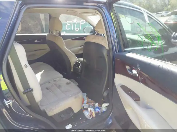 5XYPGDA36JG343613 2018 KIA SORENTO - Image 8