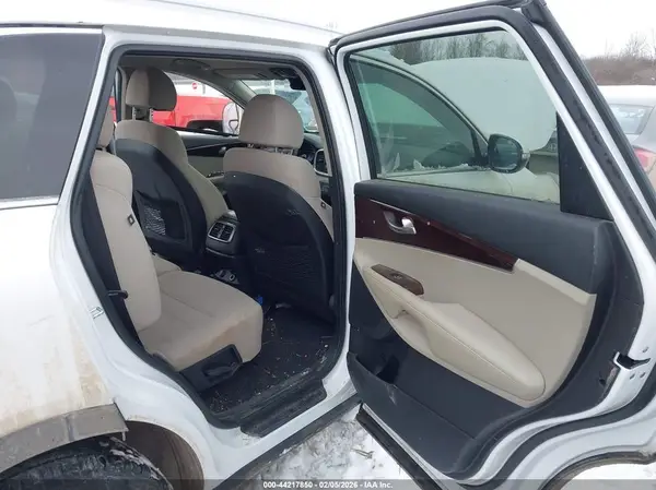 5XYPGDA36JG361397 2018 KIA SORENTO - Image 8
