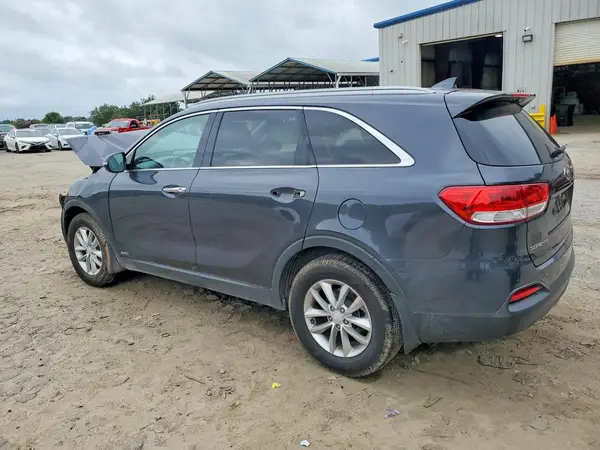 5XYPGDA36JG375669 2018 KIA SORENTO - Image 2