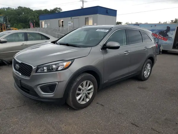 5XYPGDA36JG384856 2018 KIA SORENTO - Image 1