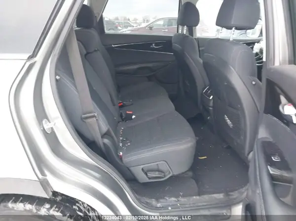 5XYPGDA36JG389958 2018 KIA SORENTO - Image 8
