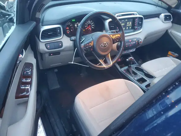 5XYPGDA36JG420058 2018 KIA SORENTO - Image 8