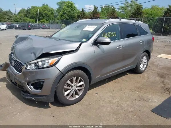 5XYPGDA36JG426765 2018 KIA SORENTO - Image 2
