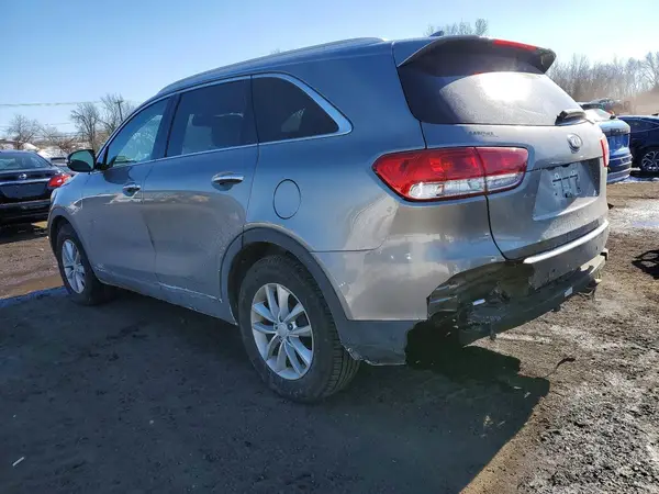 5XYPGDA36JG426796 2018 KIA SORENTO - Image 2