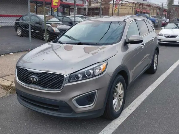 5XYPGDA36JG432033 2018 KIA SORENTO - Image 2
