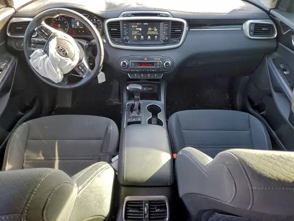 5XYPGDA36KG433037 2019 KIA SORENTO - Image 8