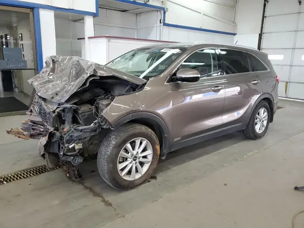 5XYPGDA36KG444605 2019 KIA SORENTO - Image 1
