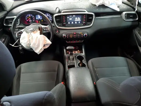 5XYPGDA36KG444605 2019 KIA SORENTO - Image 8