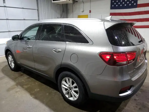 5XYPGDA36KG451229 2019 KIA SORENTO - Image 2