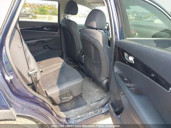 5XYPGDA36KG454843 2019 KIA SORENTO - Image 8