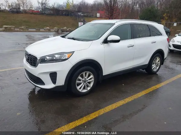 5XYPGDA36KG458049 2019 KIA SORENTO - Image 2