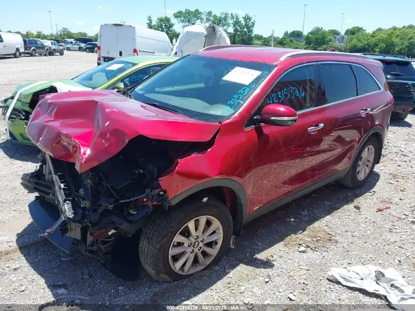 5XYPGDA36KG469200 2019 KIA SORENTO - Image 2