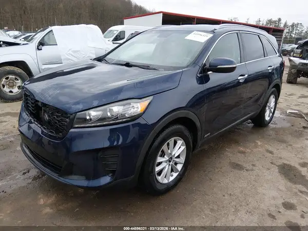 5XYPGDA36KG522509 2019 KIA SORENTO - Image 2