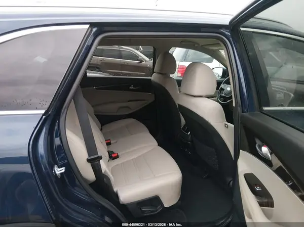 5XYPGDA36KG522509 2019 KIA SORENTO - Image 8