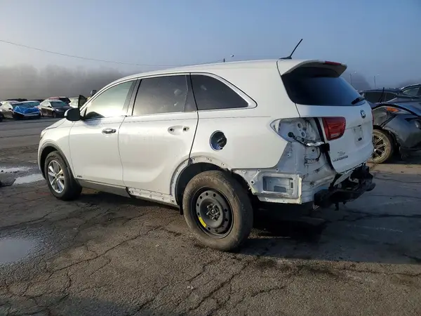 5XYPGDA36KG524857 2019 KIA SORENTO - Image 2