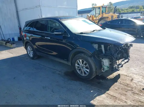 5XYPGDA36KG546132 2019 KIA SORENTO - Image 1