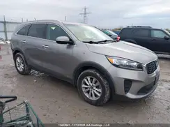 5XYPGDA36KG548186 2019 KIA SORENTO