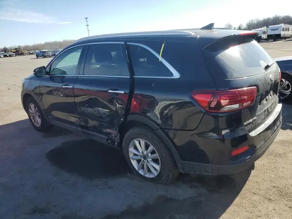 5XYPGDA36KG548897 2019 KIA SORENTO - Image 2