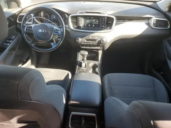 5XYPGDA36KG548897 2019 KIA SORENTO - Image 8