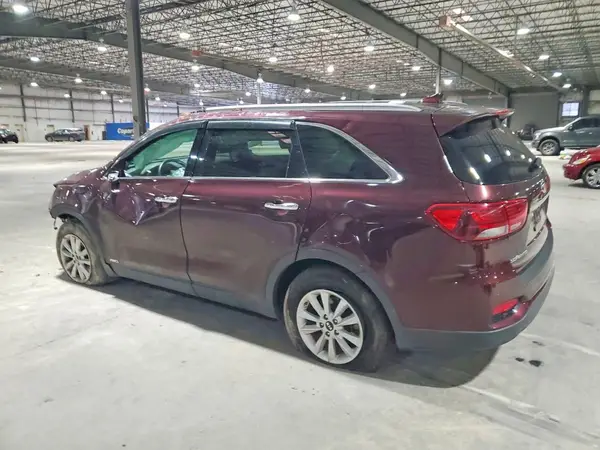 5XYPGDA36KG559351 2019 KIA SORENTO - Image 2