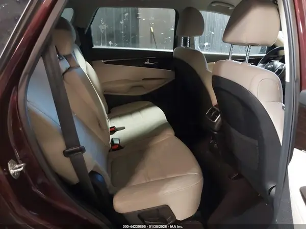 5XYPGDA36KG568860 2019 KIA SORENTO - Image 8