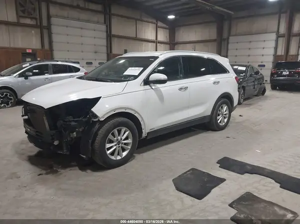 5XYPGDA36KG569846 2019 KIA SORENTO - Image 2