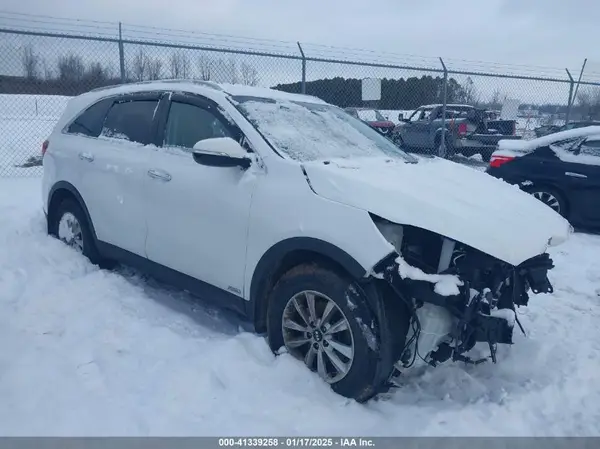 5XYPGDA36KG591197 2019 KIA SORENTO - Image 1