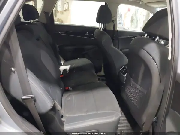 5XYPGDA36KG604109 2019 KIA SORENTO - Image 8