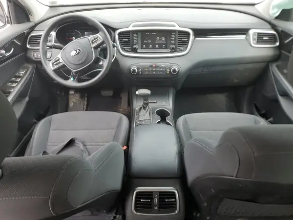 5XYPGDA36LG641372 2020 KIA SORENTO - Image 8