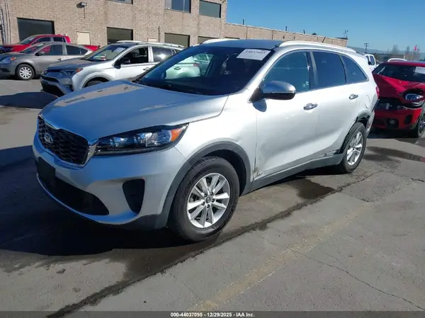 5XYPGDA36LG665221 2020 KIA SORENTO - Image 2