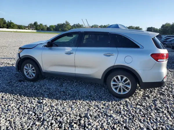 5XYPGDA37GG008045 2016 KIA SORENTO - Image 2