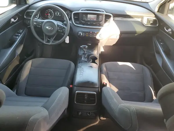 5XYPGDA37GG008045 2016 KIA SORENTO - Image 8