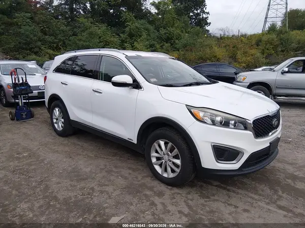 5XYPGDA37GG020132 2016 KIA SORENTO - Image 1