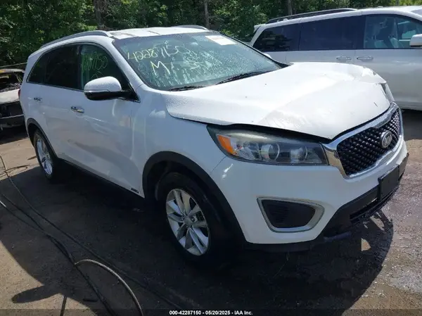 5XYPGDA37GG036962 2016 KIA SORENTO - Image 1