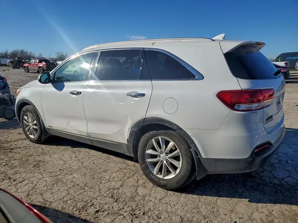 5XYPGDA37GG041384 2016 KIA SORENTO - Image 2