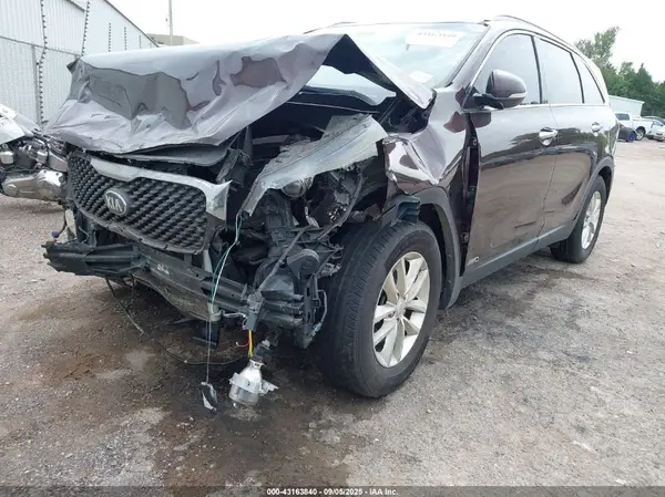 5XYPGDA37GG042535 2016 KIA SORENTO - Image 2