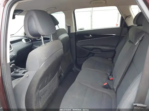 5XYPGDA37GG042535 2016 KIA SORENTO - Image 8