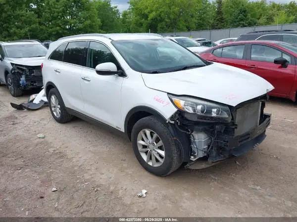 5XYPGDA37GG047296 2016 KIA SORENTO - Image 1