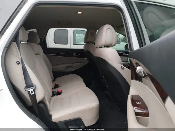5XYPGDA37GG049002 2016 KIA SORENTO - Image 8