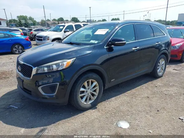 5XYPGDA37GG049761 2016 KIA SORENTO - Image 2